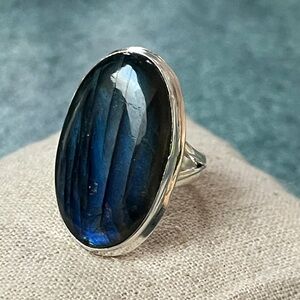 New Oval Labrador Ring Sterling Silver size 8.5